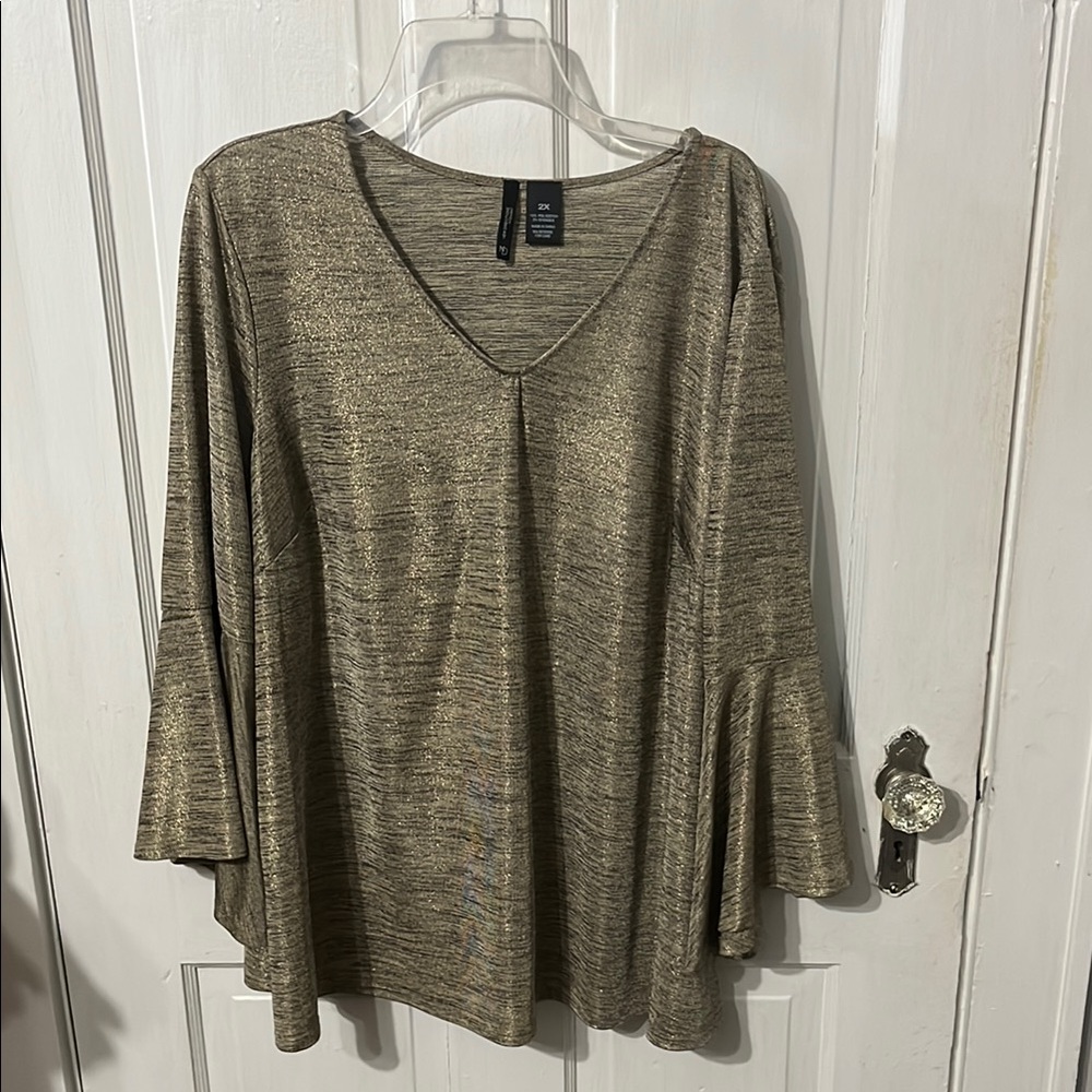 Green Tan Tunic with 3/4 Flutter Sleeves and Relaxed Fit